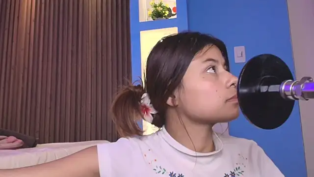 Antonella Torres2 online show from June 25, 2026, 3:28 am
