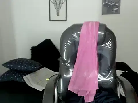 Milf karlye online show from January 20, 2025, 6:42 am