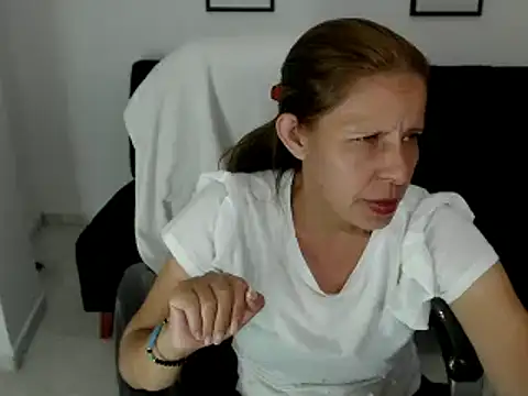 Milf karlye online show from February 16, 2025, 5:26 am