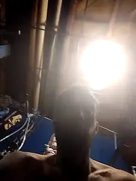 Whipit323 online show from March 14, 2025, 4:32 am