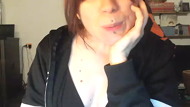 complicata mente online show from December 28, 2024, 9:19 pm