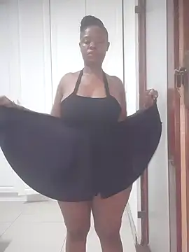 Luciouslips00 online show from December 23, 2024, 7:41 pm