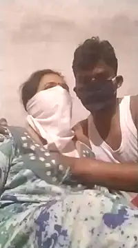 Desi SexyCoupleF online show from February 18, 2025, 3:42 am