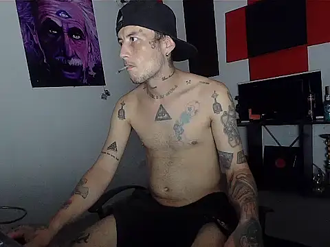 patrik tattoo  online show from April 22, 2026, 4:37 am