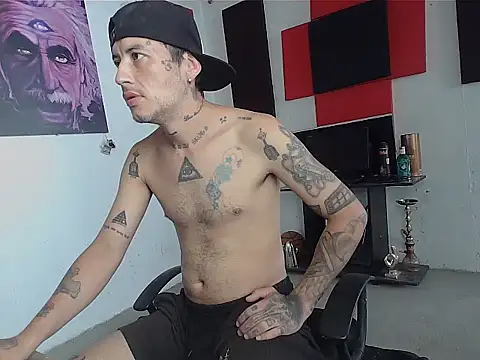 Snapshot of patrik_tattoo_ chatting on April 29, 2026, 4:33 pm patrik tattoo online show from April 29, 2026, 4:33 pm