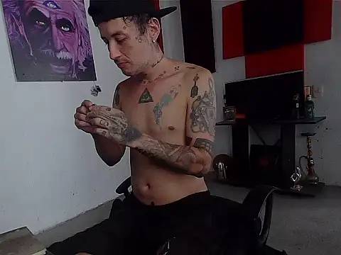 Snapshot of patrik_tattoo_ chatting on May 4, 2026, 9:22 pm patrik tattoo online show from May 4, 2026, 9:22 pm