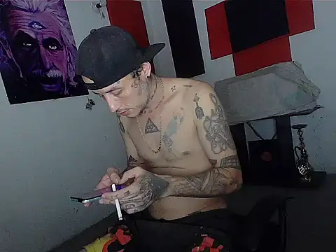 Snapshot of patrik_tattoo_ chatting on June 2, 2026, 1:29 am patrik tattoo online show from June 2, 2026, 1:29 am