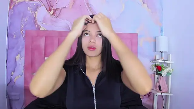 LizzMartin online show from March 5, 2025, 12:22 pm