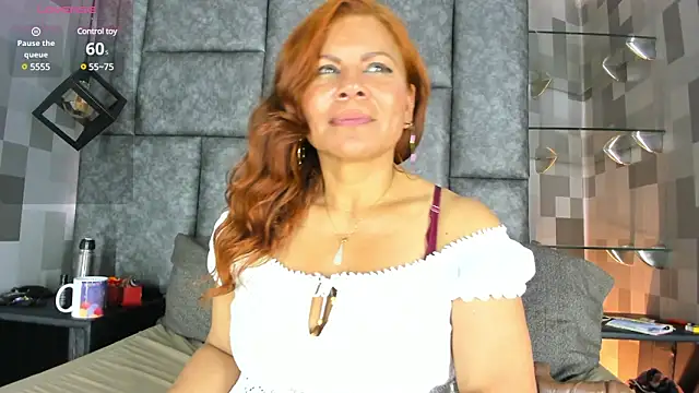 Corina Taylor  online show from February 11, 2025, 9:14 pm