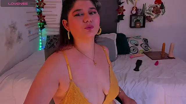 alinabozz1 online show from March 1, 2025, 12:17 am