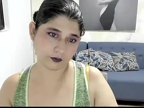 alinabozz1 online show from June 6, 2026, 2:38 am