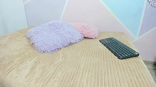 hares mds online show from February 4, 2025, 1:48 pm