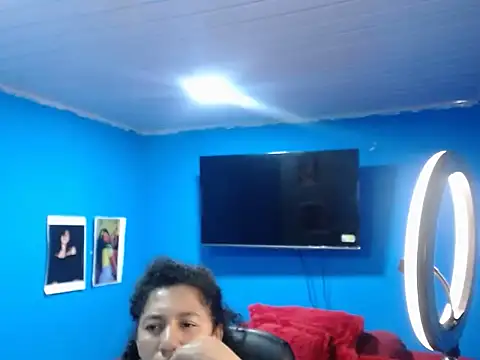 bellacrespalatina online show from November 7, 2025, 12:54 am