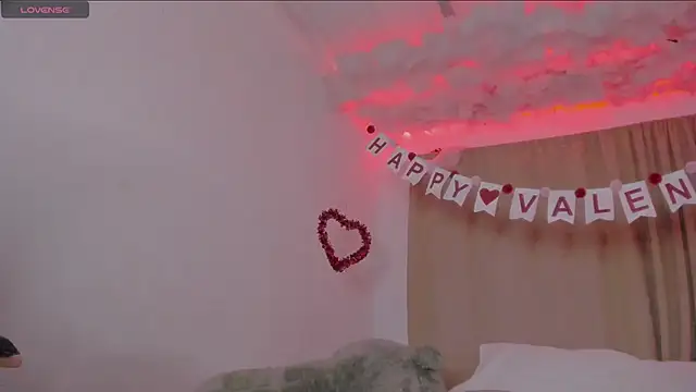 Lauu G online show from February 7, 2025, 3:12 am