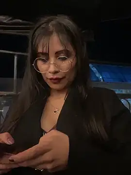 Jade Zephyra online show from March 6, 2026, 11:56 pm