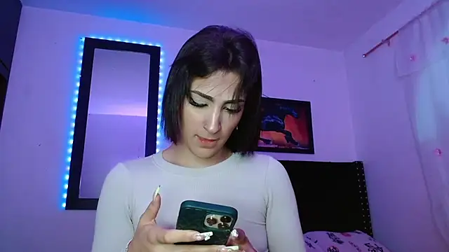 Triana Damelio online show from October 3, 2025, 12:13 pm