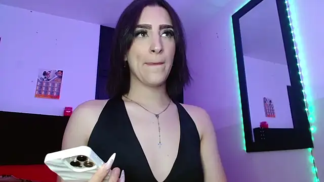 Triana Damelio online show from November 19, 2025, 6:41 pm