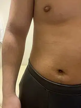 YU-KI00 online show from December 17, 2025, 12:11 pm