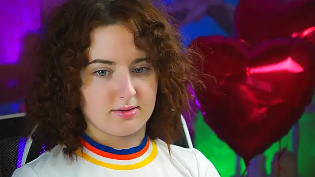 AnnTerry  online show from February 27, 2025, 2:43 pm