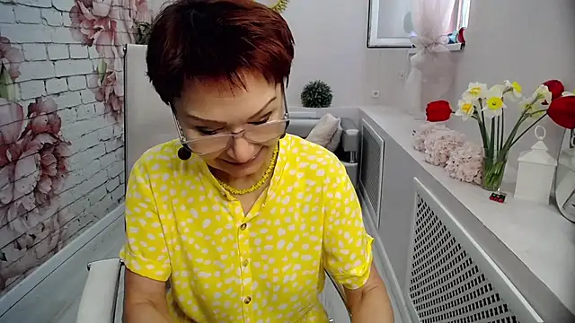 Snapshot of Cutie_Asya chatting on May 19, 2026, 4:19 am Cutie Asya online show from May 19, 2026, 4:19 am