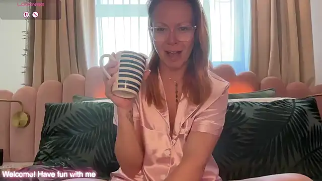 MelodyRoseUk online show from April 20, 2026, 8:17 am