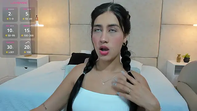 Amiirra  online show from December 23, 2024, 8:36 pm