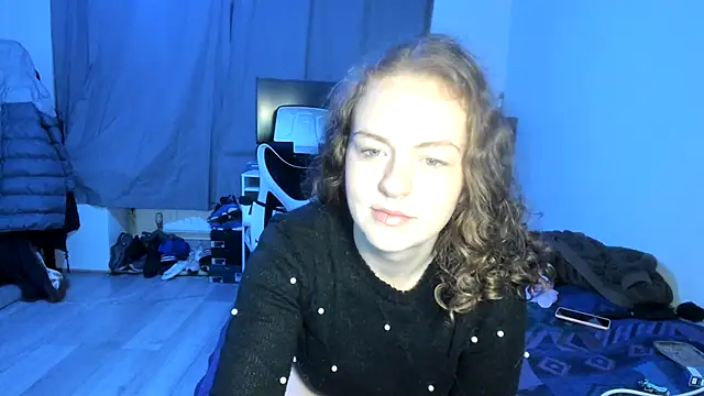 ENGLISHEMILY 69 online show from February 10, 2025, 6:31 am