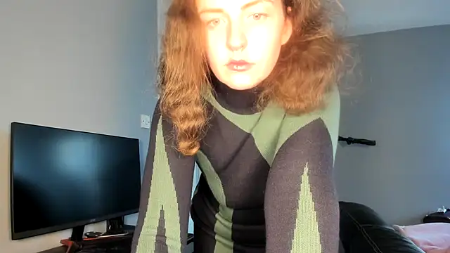 ENGLISHEMILY 69 online show from March 2, 2025, 12:22 pm