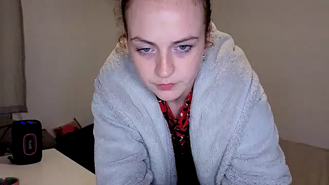 ENGLISHEMILY 69 online show from December 13, 2025, 8:36 pm