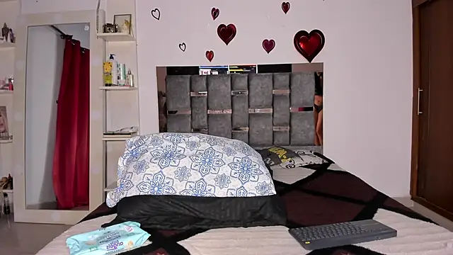 Carol M8 online show from March 1, 2025, 4:15 am