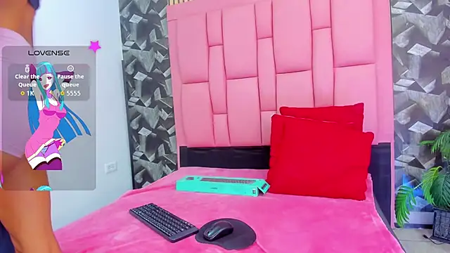 Brithanyslim online show from February 10, 2026, 7:29 pm