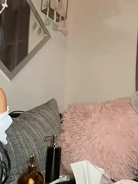 mrs skinny goddess online show from January 27, 2025, 9:33 pm