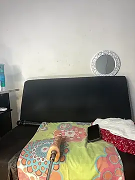 chiquimaturesexy online show from February 22, 2025, 1:46 pm