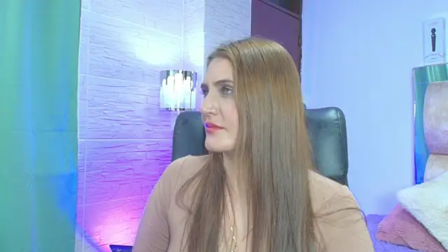 dakota Robbins  online show from September 28, 2025, 10:59 pm