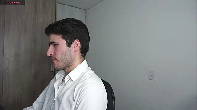 Tony Wylie online show from February 4, 2025, 9:52 pm