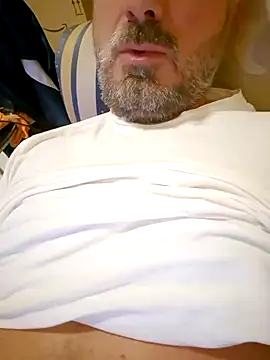 1talianBeutifulCock online show from January 8, 2025, 5:05 pm