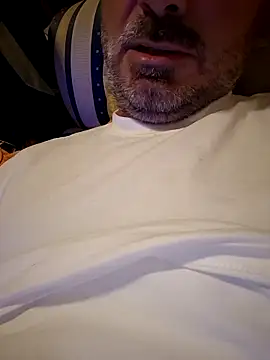 1talianBeutifulCock online show from October 21, 2025, 4:41 pm