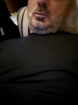 1talianBeutifulCock online show from December 5, 2025, 1:31 pm