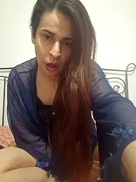 perla97 online show from December 10, 2024, 9:00 pm