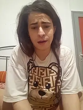 perla97 online show from December 17, 2024, 7:59 pm