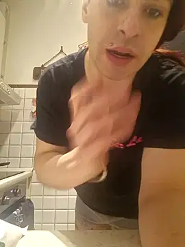 perla97 online show from February 22, 2025, 8:42 pm