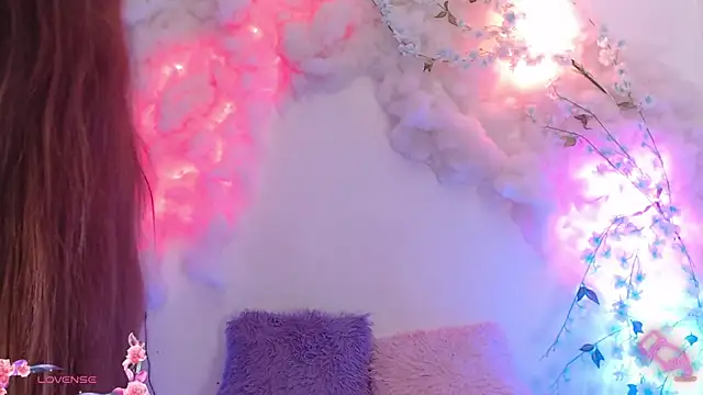 centaurigirl online show from January 24, 2025, 4:27 am