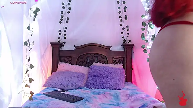 centaurigirl online show from March 22, 2025, 4:14 am