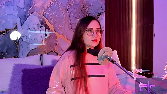 centaurigirl online show from November 16, 2025, 10:26 pm