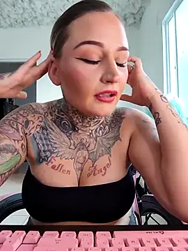 Lisacasandra online show from February 16, 2025, 11:48 pm