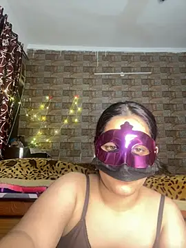 STEP SISTER1 online show from February 8, 2026, 4:10 pm