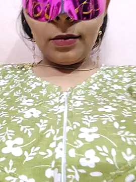 Snapshot of Anjalihotwife chatting on July 16, 2026, 5:52 pm Anjalihotwife online show from July 16, 2026, 5:52 pm