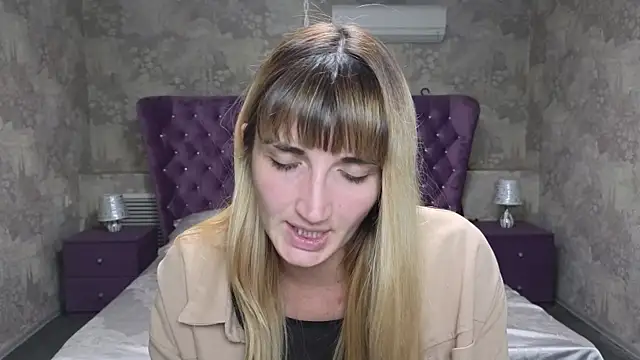 Nika Kitten online show from October 8, 2025, 7:00 pm