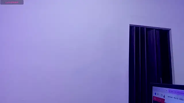 Snapshot of AlliceRosero chatting on December 7, 2024, 5:15 am AlliceRosero online show from December 7, 2024, 5:15 am