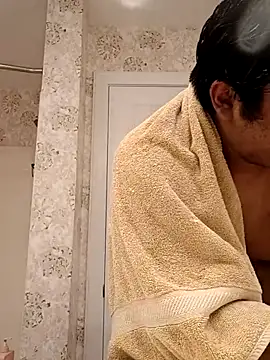 Snapshot of Brickstash chatting on October 31, 2025, 12:06 pm Brickstash online show from October 31, 2025, 12:06 pm